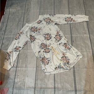 2 Pc set. Size Large.